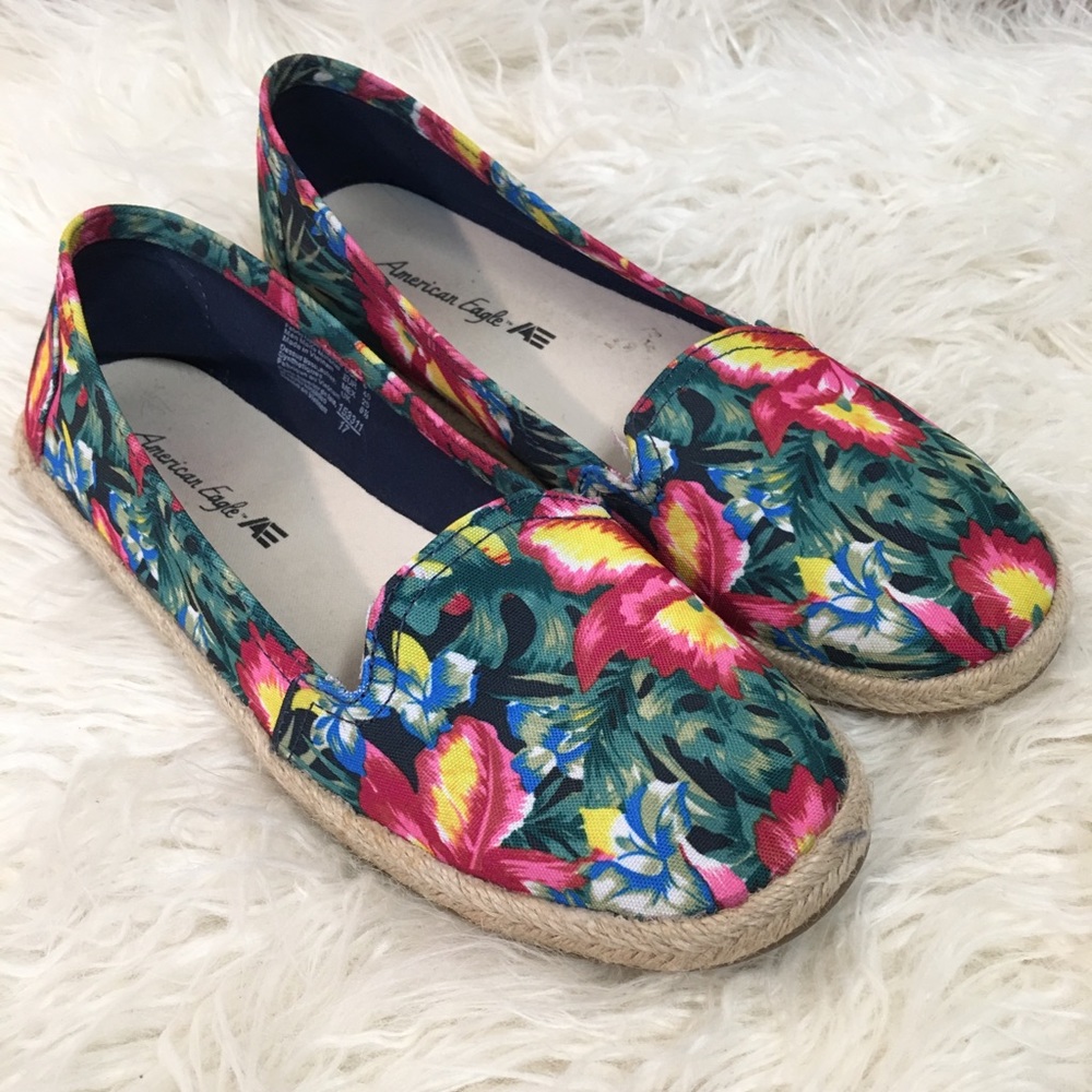 AMERICAN EAGLE Women’s Espadrilles